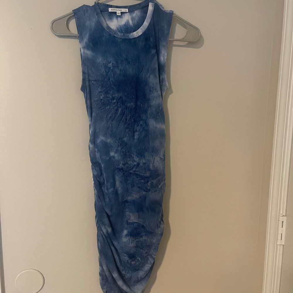 DRESS - Picture 2 of 4